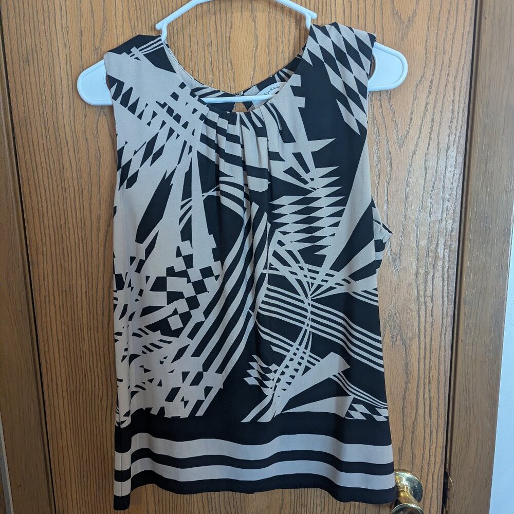 Calvin Klein Geometric Print Black White Sleeveless Pleat Neck Top-Women's L